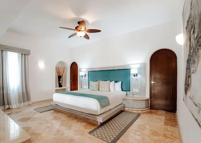6 Bedroom Luxury Mansion Puerto Morelos