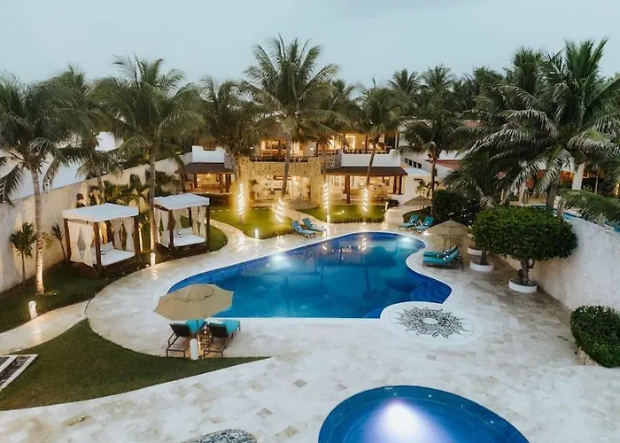 6 Bedroom Luxury Mansion * Puerto Morelos