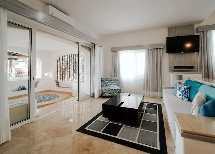 Hotel 6 Bedroom Luxury Mansion Puerto Morelos