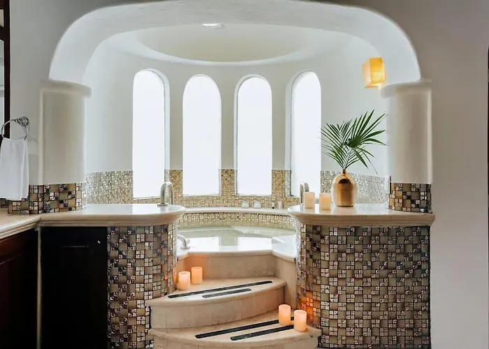 Hotel 6 Bedroom Luxury Mansion *