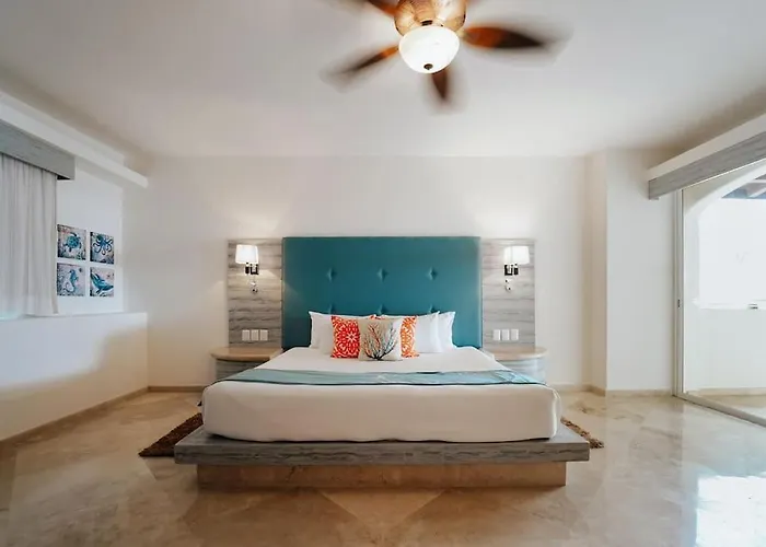 Hotel 6 Bedroom Luxury Mansion *