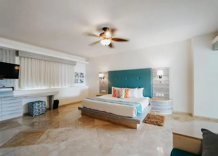 6 Bedroom Luxury Mansion Hotel