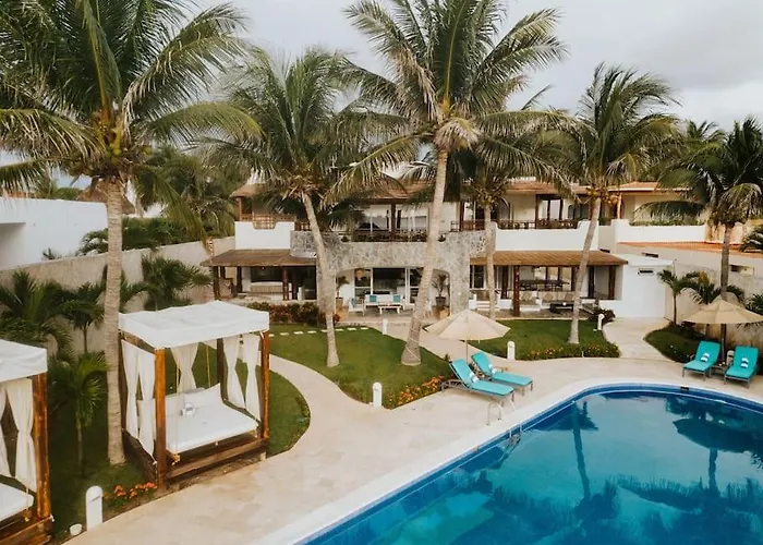 Hotel 6 Bedroom Luxury Mansion