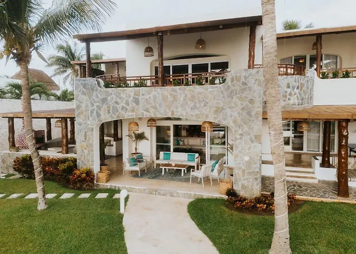 Hotel 6 Bedroom Luxury Mansion