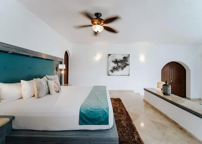 6 Bedroom Luxury Mansion Hotel Puerto Morelos